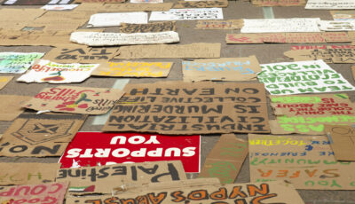 Image signs on pavement