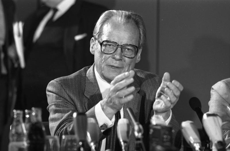 Bonn, brandt, sozialistische internationale