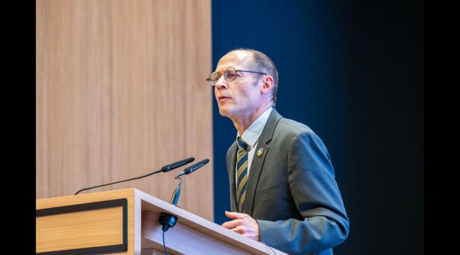 UN-backed roadmap provides blueprint for eradicating poverty beyond growth: UN expert UN backed roadmap provides blueprint for eradicating poverty beyond growth: UN expert